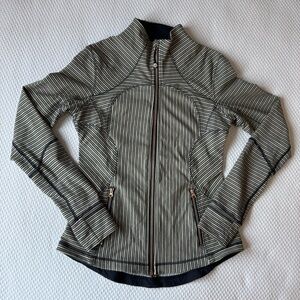 lululemon Forme Jacket Striped Navy and Cream Rose Gold Full Zip Size 8